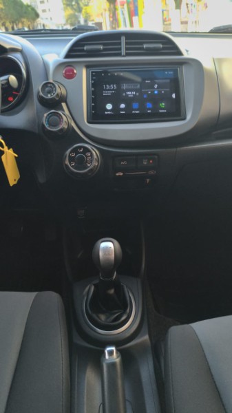 HONDA FIT 1.5 TWIST 16V FLEX 4P MANUAL 2013/2014 ADRIANO VEÍCULOS CRUZEIRO DO SUL / Carros no Vale