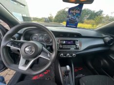NISSAN ​KICKS S CVT 2019/2019 ELY AUTOMÓVEIS LAJEADO / Carros no Vale