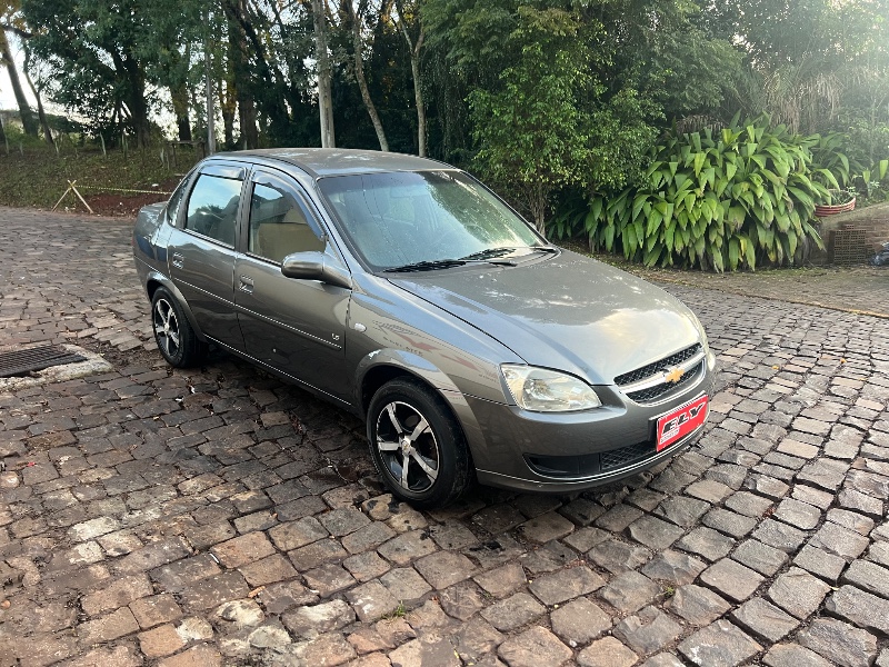 CHEVROLET CLASSIC LIFE/LS 1.0 VHC FLEXP. 4P 2012/2012 ELY AUTOMÓVEIS LAJEADO / Carros no Vale