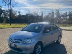TOYOTA ETIOS 1.5 X SEDAN 16V 2013/2013 NEURI VEÍCULOS LAJEADO / Carros no Vale