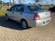 TOYOTA ETIOS 1.5 X SEDAN 16V 2013/2013 NEURI VEÍCULOS LAJEADO / Carros no Vale