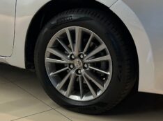 TOYOTA COROLLA XEI 2.0 FLEX 16V AUT. 2015/2015 JM AUTOMÓVEIS VENÂNCIO AIRES / Carros no Vale