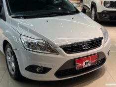 FORD FOCUS 1.6 8V FLEX 4P MANUAL 2012/2013 JM AUTOMÓVEIS VENÂNCIO AIRES / Carros no Vale