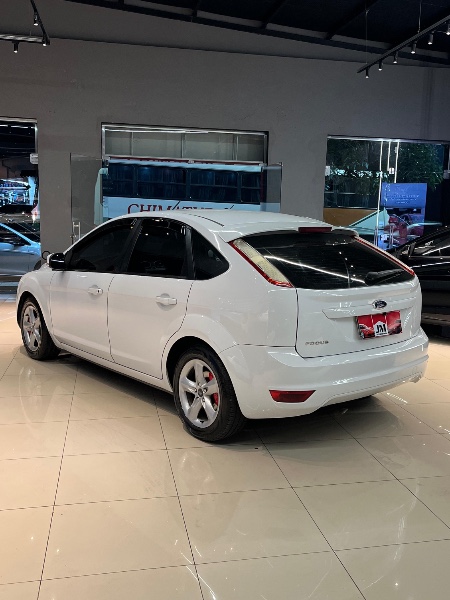 FORD FOCUS 1.6 8V FLEX 4P MANUAL 2012/2013 JM AUTOMÓVEIS VENÂNCIO AIRES / Carros no Vale