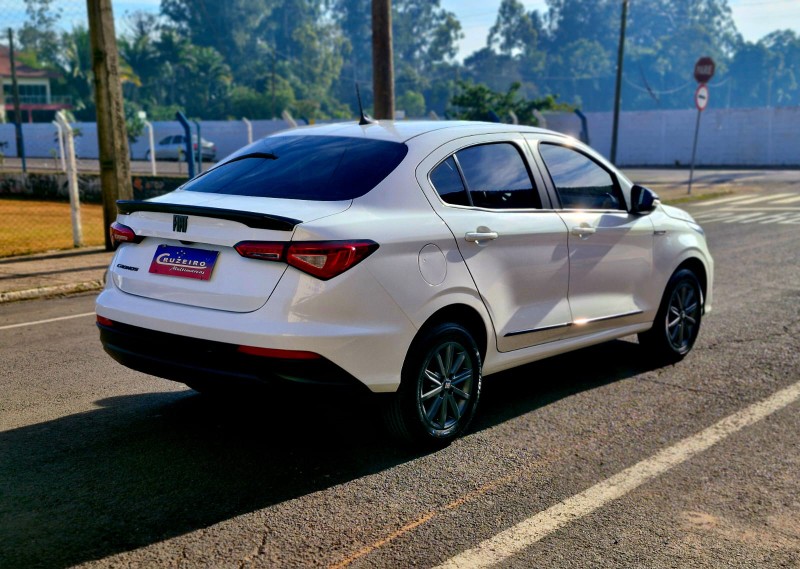 FIAT CRONOS 1.3 DRIVE 2022/2023 CRUZEIRO MULTIMARCAS CRUZEIRO DO SUL / Carros no Vale