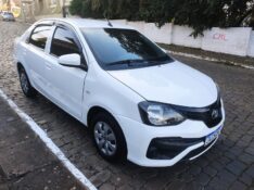 TOYOTA ETIOS SEDAN X 1.5 2020/2021 ALTERNATIVA VEÍCULOS LAJEADO / Carros no Vale