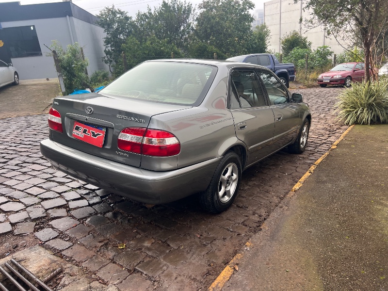 TOYOTA COROLLA 1.8 XEI 16V GASOLINA 4P AUTOMÁTICO - 2001