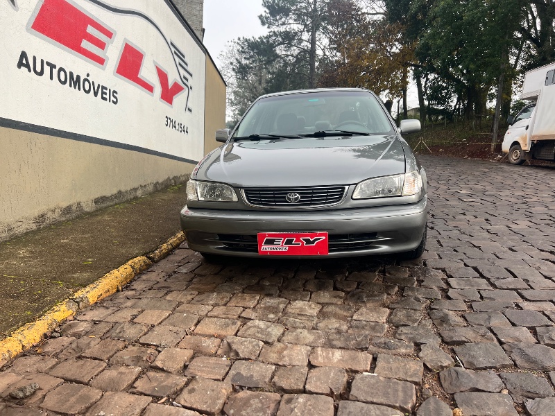 TOYOTA COROLLA 1.8 XEI 16V GASOLINA 4P AUTOMÁTICO - 2001