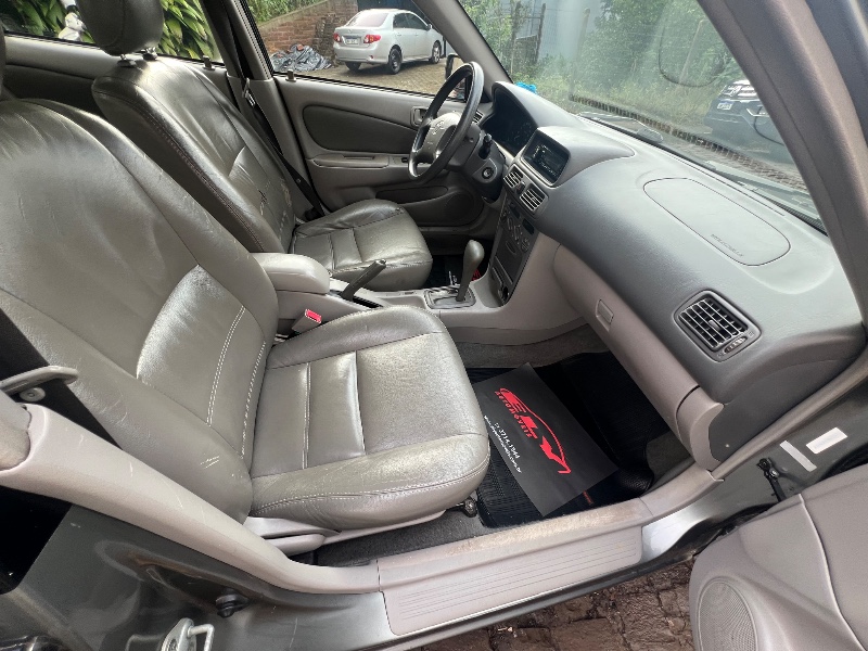 TOYOTA COROLLA 1.8 XEI 16V GASOLINA 4P AUTOMÁTICO - 2001