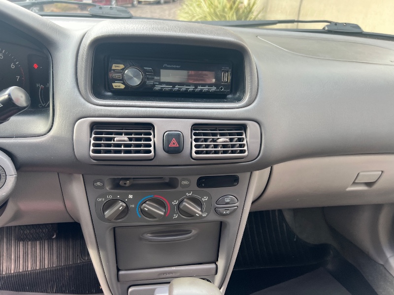 TOYOTA COROLLA 1.8 XEI 16V GASOLINA 4P AUTOMÁTICO - 2001