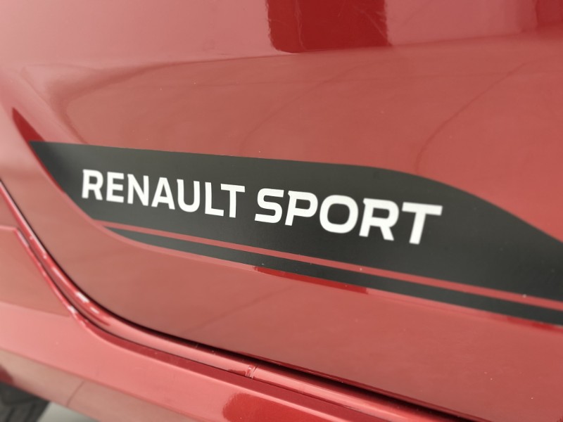 RENAULT SANDERO 2.0 RS 16V FLEX 4P MANUAL 2022/2022 MAIS FÁCIL VEÍCULOS SANTA CRUZ DO SUL / Carros no Vale