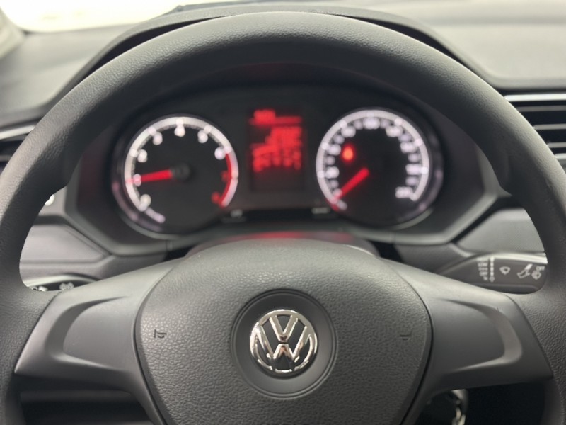 VOLKSWAGEN VOYAGE 1.0 12V 2021/2022 MAIS FÁCIL VEÍCULOS SANTA CRUZ DO SUL / Carros no Vale