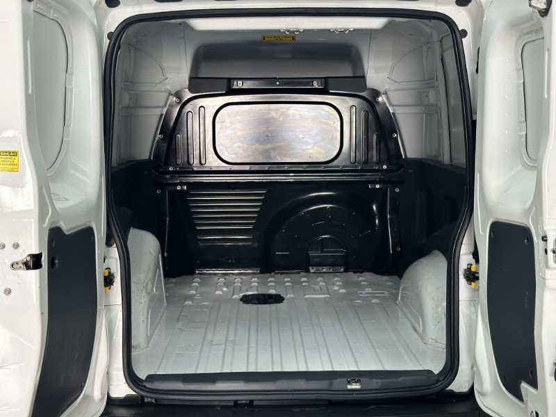 FIAT FIORINO 1.4 ENDURANCE EVO 8V 2022/2023 MAIS FÁCIL VEÍCULOS SANTA CRUZ DO SUL / Carros no Vale
