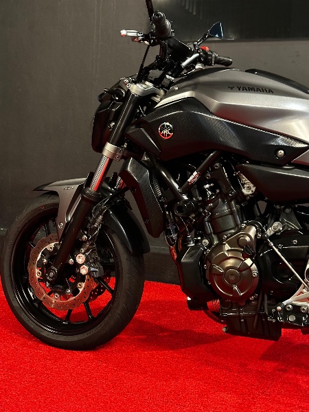 YAMAHA MT-07 /2016 EXCLUSIVO VEÍCULOS SANTA CRUZ DO SUL / Carros no Vale