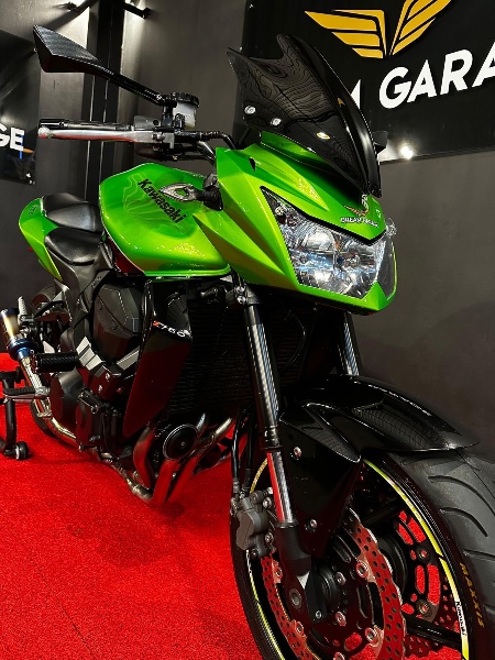 KAWASAKI Z 750 /2012 EXCLUSIVO VEÍCULOS SANTA CRUZ DO SUL / Carros no Vale