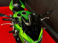 KAWASAKI Z 750 /2012 EXCLUSIVO VEÍCULOS SANTA CRUZ DO SUL / Carros no Vale