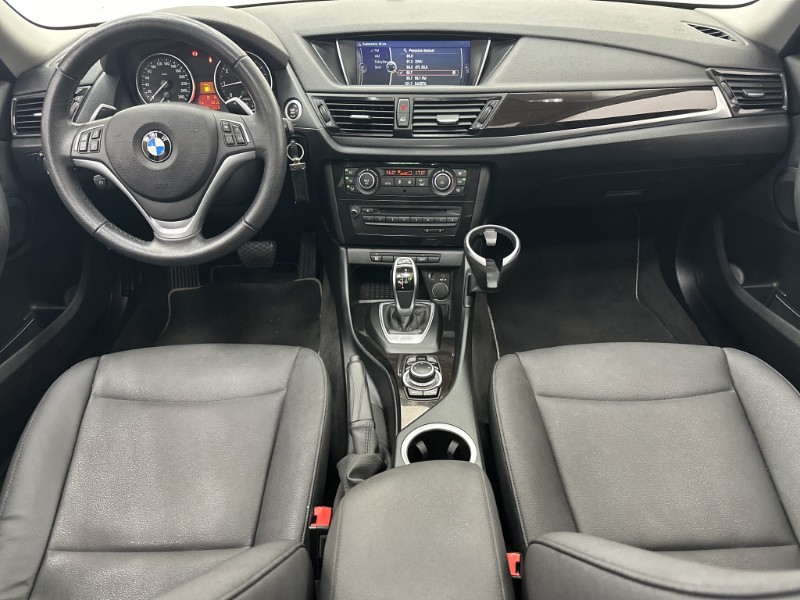 BMW X1 2.0 16V TURBO ACTIVEFLEX SDRIVE20I 4P AUTOMÁTICO 2014/2015 MAIS FÁCIL VEÍCULOS SANTA CRUZ DO SUL / Carros no Vale
