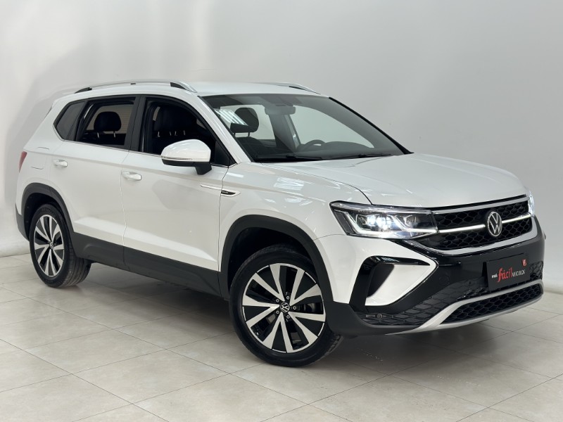 VOLKSWAGEN TAOS HIGHLINE 1.4 250 TSI FLEX AUT. 2021/2022 MAIS FÁCIL VEÍCULOS SANTA CRUZ DO SUL / Carros no Vale