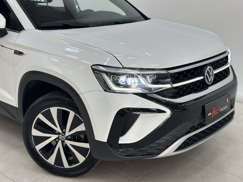 VOLKSWAGEN TAOS HIGHLINE 1.4 250 TSI FLEX AUT. 2021/2022 MAIS FÁCIL VEÍCULOS SANTA CRUZ DO SUL / Carros no Vale