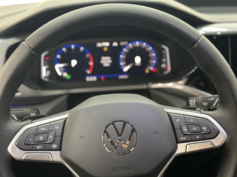 VOLKSWAGEN TAOS HIGHLINE 1.4 250 TSI FLEX AUT. 2021/2022 MAIS FÁCIL VEÍCULOS SANTA CRUZ DO SUL / Carros no Vale