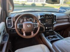 DODGE RAM 2500 LARAMIE 6.7 TDI CD 4X4 DIES 2022/2022 BOSCO AUTOMÓVEIS GUAPORÉ / Carros no Vale