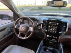DODGE RAM 2500 LARAMIE 6.7 TDI CD 4X4 DIES 2022/2022 BOSCO AUTOMÓVEIS GUAPORÉ / Carros no Vale