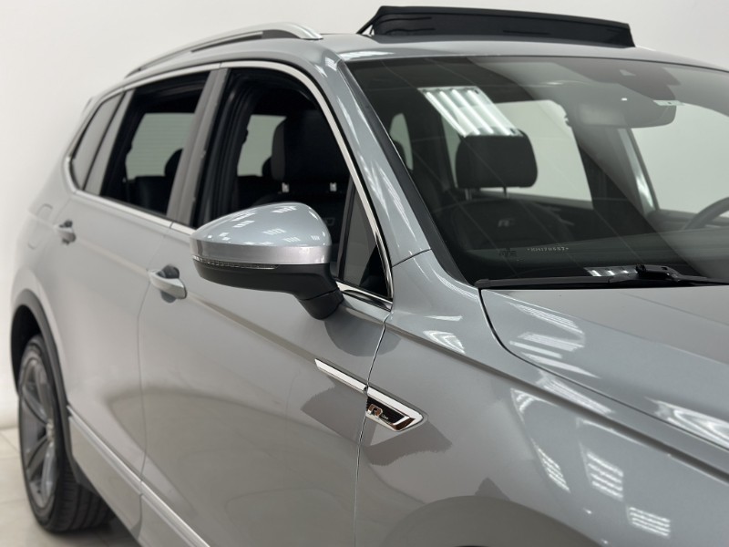 VOLKSWAGEN TIGUAN 2.0 R-LINE 350 2019/2019 MAIS FÁCIL VEÍCULOS SANTA CRUZ DO SUL / Carros no Vale