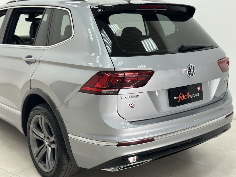 VOLKSWAGEN TIGUAN 2.0 R-LINE 350 2019/2019 MAIS FÁCIL VEÍCULOS SANTA CRUZ DO SUL / Carros no Vale