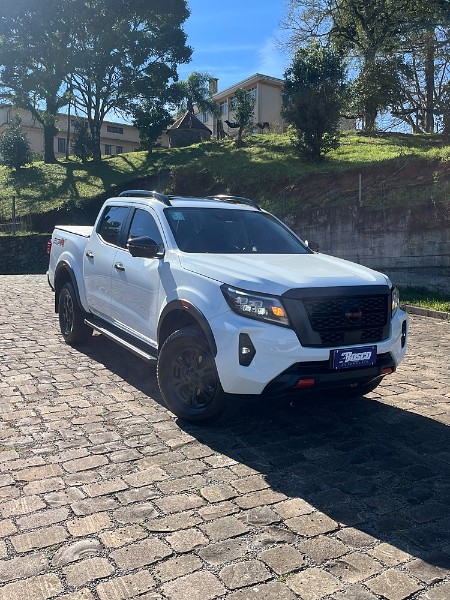 NISSAN FRONTIER PRO-4X CD 4X4 2.3 BI-TURBO DIESEL 2023/2023 BOSCO AUTOMÓVEIS GUAPORÉ / Carros no Vale