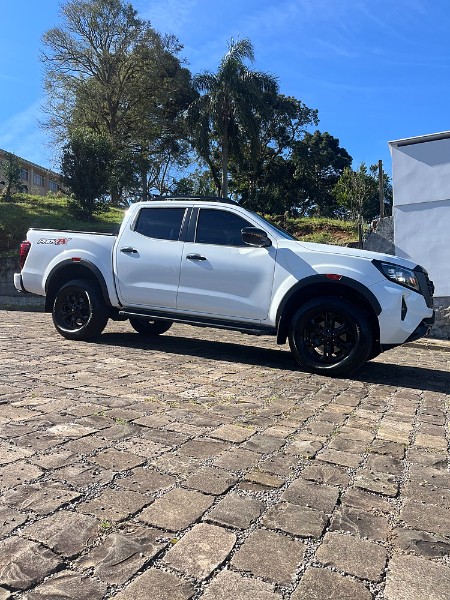 NISSAN FRONTIER PRO-4X CD 4X4 2.3 BI-TURBO DIESEL 2023/2023 BOSCO AUTOMÓVEIS GUAPORÉ / Carros no Vale