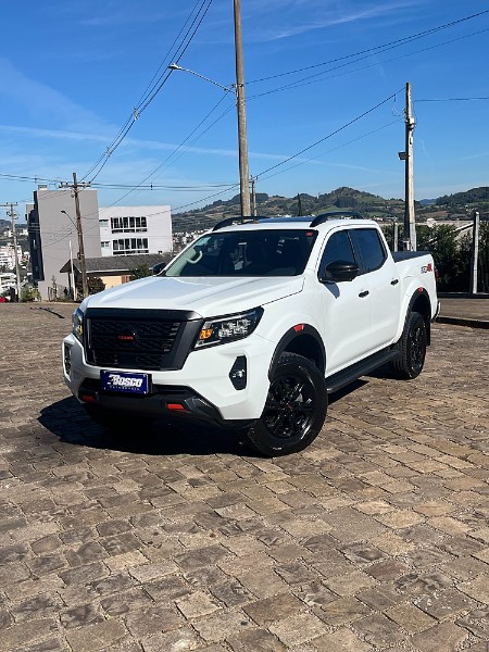 NISSAN FRONTIER PRO-4X CD 4X4 2.3 BI-TURBO DIESEL 2023/2023 BOSCO AUTOMÓVEIS GUAPORÉ / Carros no Vale