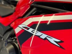 HONDA MOTOS CBR 500 R 2018/2018 JM AUTOMÓVEIS VENÂNCIO AIRES / Carros no Vale