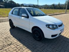 FIAT PALIO 1.0 FIRE 8V /2015 RT 811 VEÍCULOS ARROIO DO MEIO / Carros no Vale