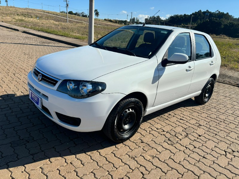 FIAT PALIO 1.0 FIRE 8V /2015 RT 811 VEÍCULOS ARROIO DO MEIO / Carros no Vale