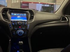 HYUNDAI SANTA FÉ 3.3 MPFI 4X4 7 LUGARES V6 270CV GASOLINA 4P AUTOMÁTICO 2017/2018 JM AUTOMÓVEIS VENÂNCIO AIRES / Carros no Vale