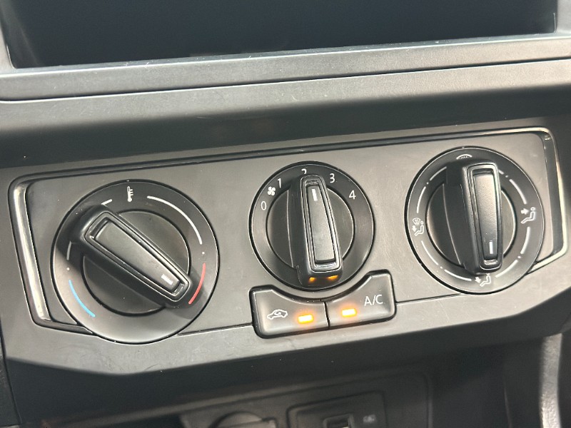 VOLKSWAGEN SAVEIRO 1.6 ROBUST CS 8V 2022/2023 MAIS FÁCIL VEÍCULOS SANTA CRUZ DO SUL / Carros no Vale