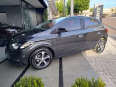 CHEVROLET ONIX 1.4 LTZ AUT. /2017 DE CONTO AUTOMÓVEIS SARANDI / Carros no Vale