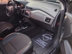 CHEVROLET ONIX 1.4 LTZ AUT. /2017 DE CONTO AUTOMÓVEIS SARANDI / Carros no Vale