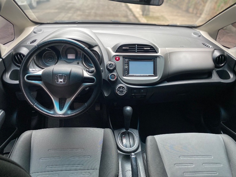 HONDA FIT TWIST 1.5 2013/2014 ESTAÇÃO DO CARRO ESTRELA / Carros no Vale