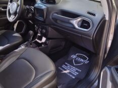 JEEP RENEGADE 1.8 AUT /2021 DE CONTO AUTOMÓVEIS SARANDI / Carros no Vale