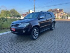 TOYOTA HILUX SW4 HILUX SW4 SRV D4-D 4X4 3.0 TDI DIES. AUT 2007/2007 ELY AUTOMÓVEIS LAJEADO / Carros no Vale