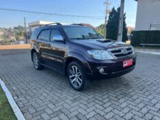 TOYOTA HILUX SW4 HILUX SW4 SRV D4-D 4X4 3.0 TDI DIES. AUT 2007/2007 ELY AUTOMÓVEIS LAJEADO / Carros no Vale