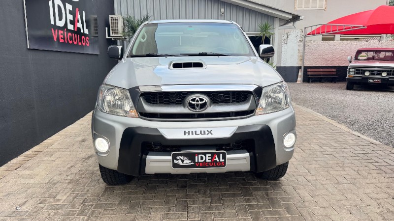 TOYOTA HILUX SRV 4X4 CABINE DUPLA 3.0 TURBO INTERCOOLER 16V /2011 IDEAL VEÍCULOS LAJEADO / Carros no Vale