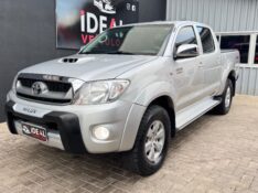 TOYOTA HILUX SRV 4X4 CABINE DUPLA 3.0 TURBO INTERCOOLER 16V /2011 IDEAL VEÍCULOS LAJEADO / Carros no Vale