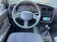 TOYOTA HILUX SW4 2.8 /1995 IDEAL VEÍCULOS LAJEADO / Carros no Vale