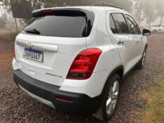CHEVROLET TRACKER LTZ 1.8 ECOTEC 2014/2014 MENEGHINI VEÍCULOS ARROIO DO MEIO / Carros no Vale