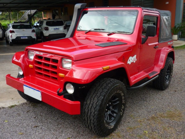 TROLLER RF-SPORT 2.0MI 2000/2000 PREMIUM AUTOMÓVEIS ARROIO DO MEIO / Carros no Vale