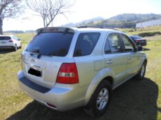 KIA SORENTO 2.5 EX 4X4 16V TURBO INTERCOOLER DIESEL 4P AUTOMÁTICO 2007/2008 PREMIUM AUTOMÓVEIS ARROIO DO MEIO / Carros no Vale