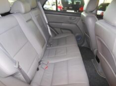 KIA SORENTO 2.5 EX 4X4 16V TURBO INTERCOOLER DIESEL 4P AUTOMÁTICO 2007/2008 PREMIUM AUTOMÓVEIS ARROIO DO MEIO / Carros no Vale