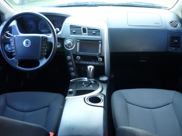 SSANGYONG KIRON M200 XDI 2010/2010 PREMIUM AUTOMÓVEIS ARROIO DO MEIO / Carros no Vale